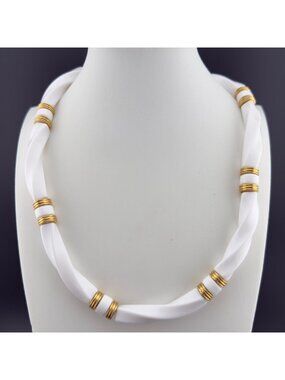 Vintage1988 Avon Necklace Twist White Acrylic Gold Tone Bead 17"